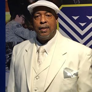 Meet your Posher, Theodore